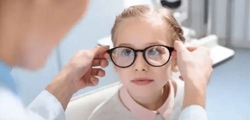 学生护眼灯色温多少合适 适合学生备考的护眼台灯推荐