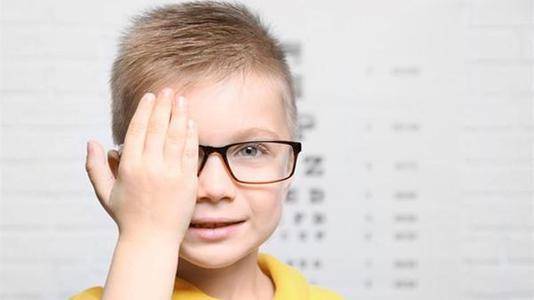 孩子近视最大的凶手不是手机和电视,而是这个 罪魁祸首