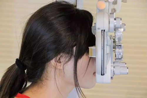 青少年近视弱视斜视问题不容忽视，汕头权威专家坐诊为您解忧