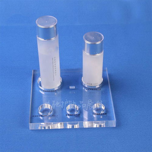 力驰定制化妆品样品展台 亚克力透明方形护肤品展台与浮雕展板的专业解读